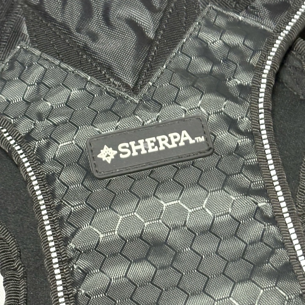 Sherpa Crash-Tested Seatbelt Safety Dog Harness- Large - Picture 2 of 8